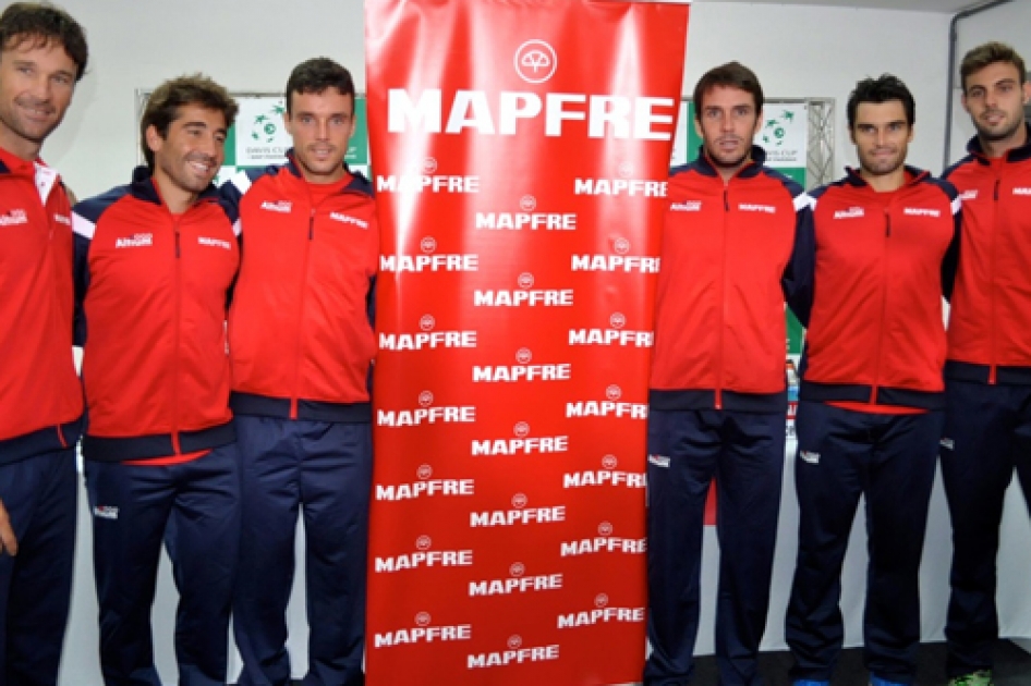 Carlos Moyá: “No hay más futuro ahora mismo que ganar esta eliminatoria ante Brasil” Carlos Moyá: “No hay más futuro ahora mismo que ganar esta eliminatoria ante Brasil”