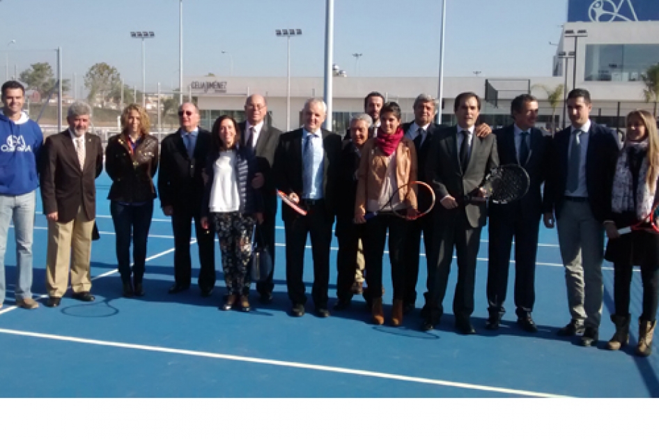 Jos Luis Escauela y Gala Len, en la inauguracin del Centro Deportivo Municipal Open Arena de Crdoba