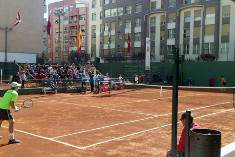 Rubn Ramrez cede ante el finlands Micke Kontinen en la final del Futures de Cartagena