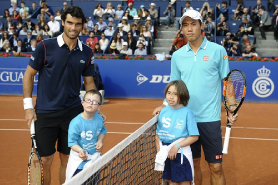 Pablo Andújar cede la final del Godó ante un Kei Nishikori que revalida el título Pablo Andújar cede la final del Godó ante un Kei Nishikori que revalida el título