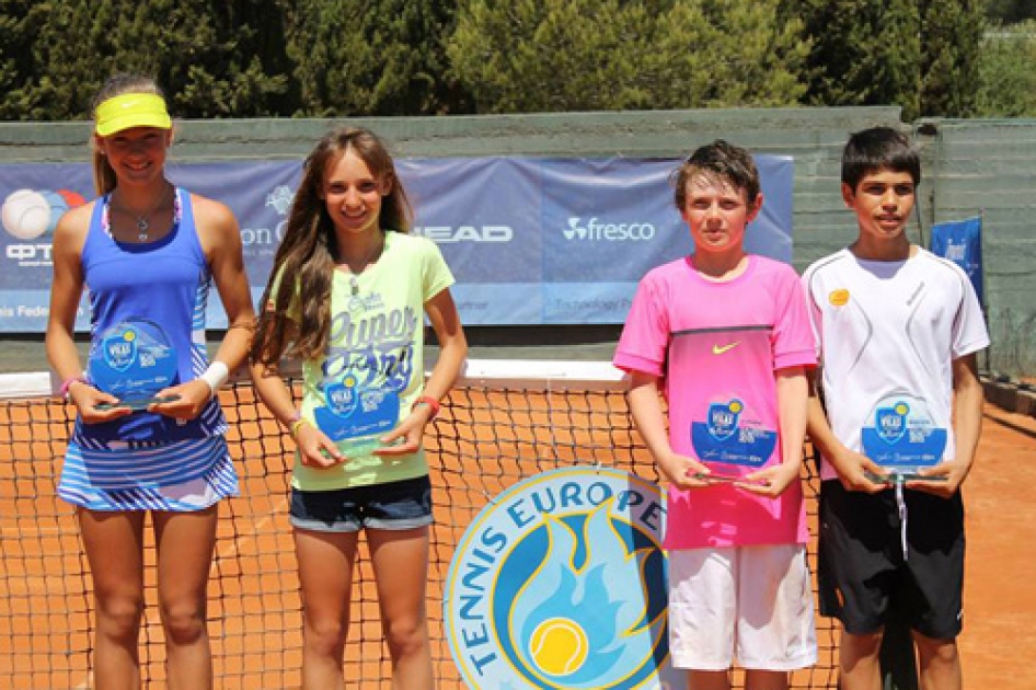 El murciano Carlos Alcaraz y la alemana Mara Guth ganan el internacional alevín de Mallorca El murciano Carlos Alcaraz y la alemana Mara Guth ganan el internacional alevín de Mallorca