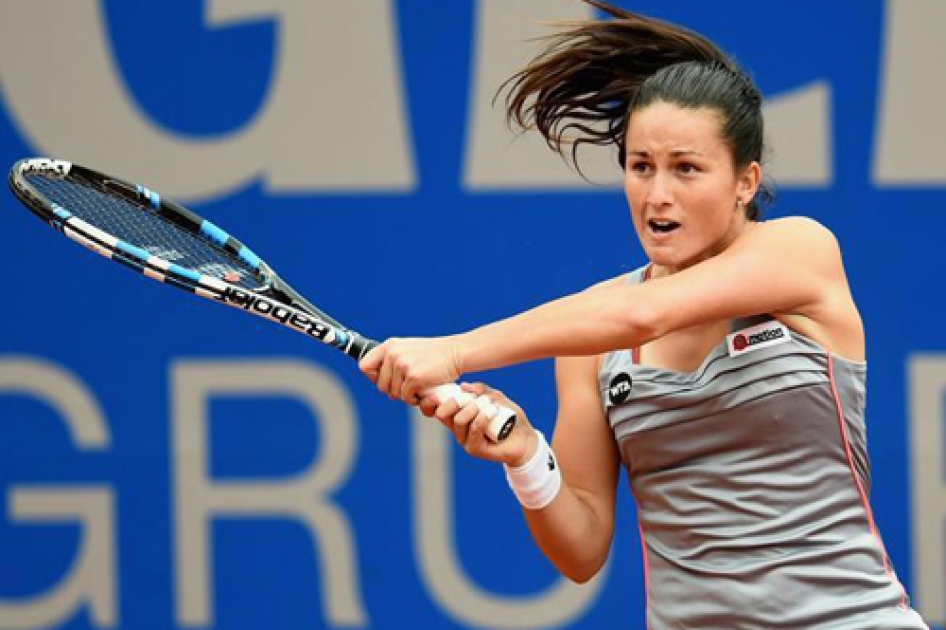 Lara Arruabarrena se queda a las puertas de la final en Núremberg donde Anabel Medina gana el dobles Lara Arruabarrena se queda a las puertas de la final en Núremberg donde Anabel Medina gana el dobles