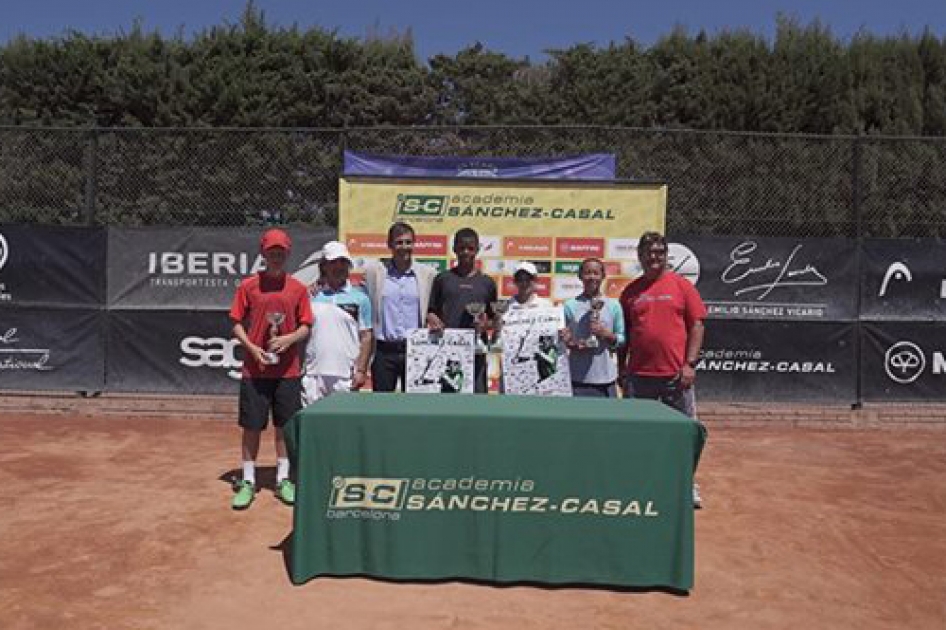El internacional alevín de El Prat de Llobregat acaba en manos del francés Mpetshi y la italiana Paoletti El internacional alevín de El Prat de Llobregat acaba en manos del francés Mpetshi y la italiana Paoletti