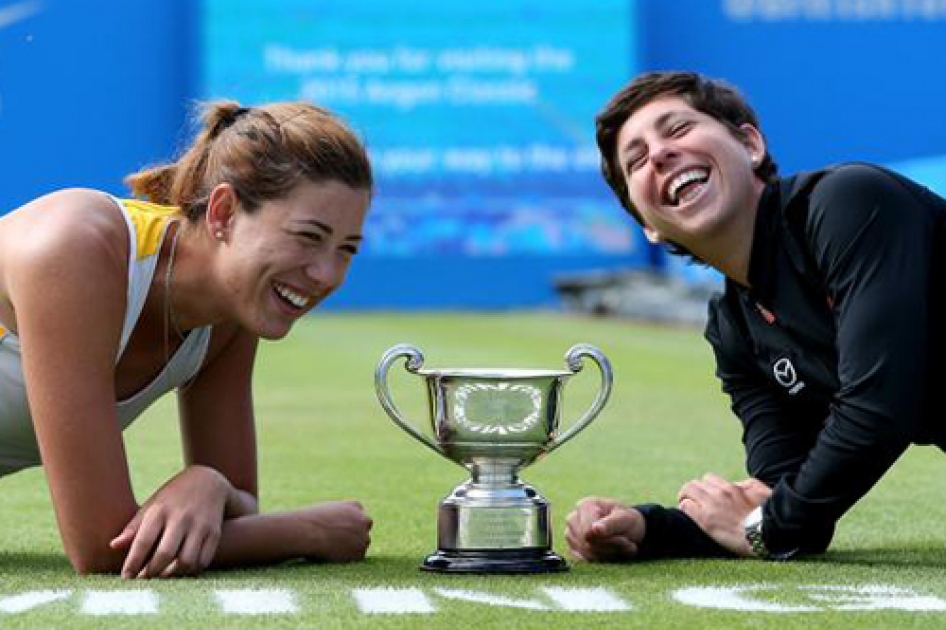 Carla Suárez y Garbiñe Muguruza logran su primer título de dobles del año en Birmingham Carla Suárez y Garbiñe Muguruza logran su primer título de dobles del año en Birmingham