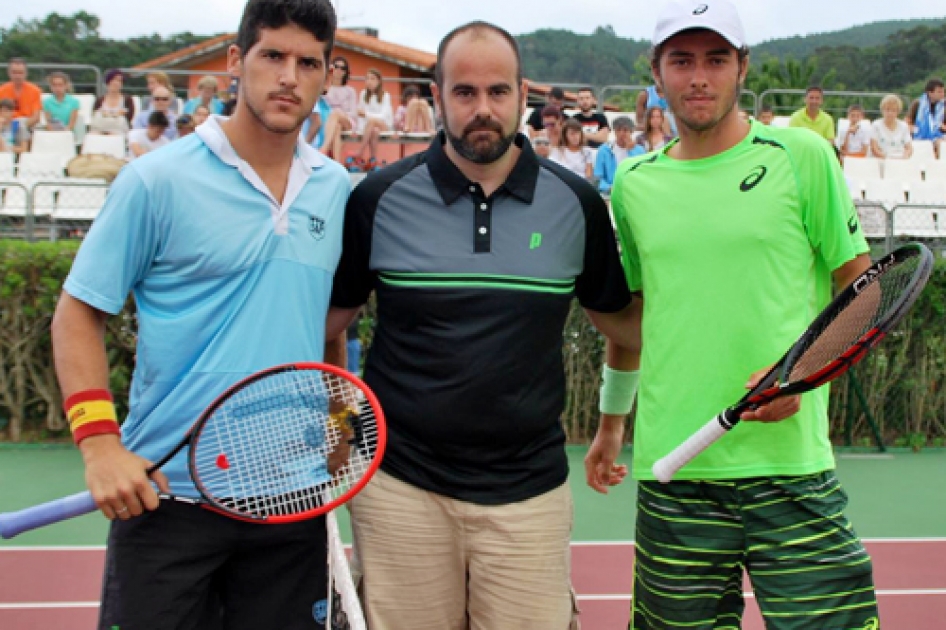 Juan Samuel Arauzo, finalista del Futures de Bakio ante el francés Théo Fourniere Juan Samuel Arauzo, finalista del Futures de Bakio ante el francés Théo Fourniere