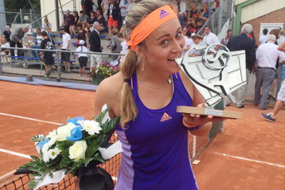 Paula Badosa conquista el torneo de 25 mil dólares de Denain en Francia Paula Badosa conquista el torneo de 25 mil dólares de Denain en Francia