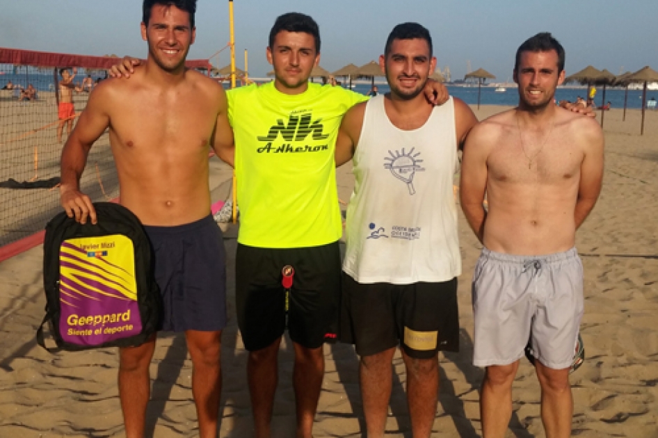 Gran expectacin en el arranque de la temporada de Tenis Playa en Melilla