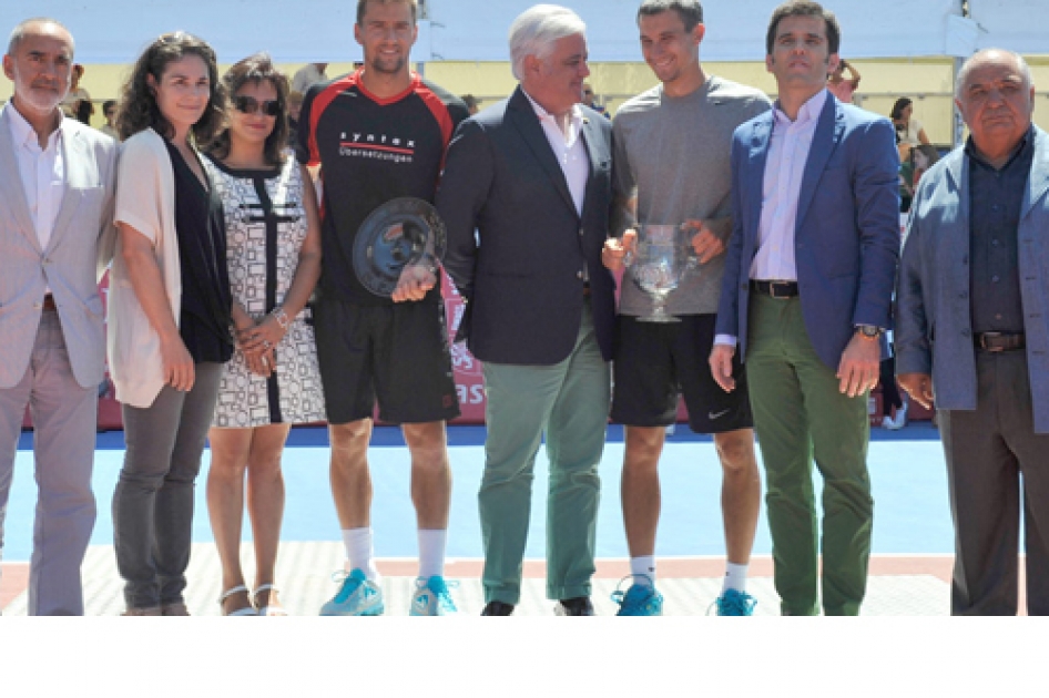 La 30ª edición del Challenger de El Espinar acaba en manos del ruso Evgeny Donskoy La 30ª edición del Challenger de El Espinar acaba en manos del ruso Evgeny Donskoy