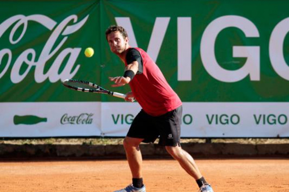 Ricardo Ojeda supera a Juan Lizariturry en la final del Futures de Vigo Ricardo Ojeda supera a Juan Lizariturry en la final del Futures de Vigo
