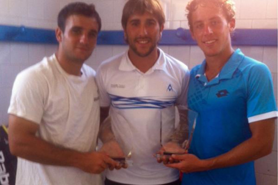 Roberto Carballés conquista su primer Challenger en Marruecos ante Oriol Roca Roberto Carballés conquista su primer Challenger en Marruecos ante Oriol Roca