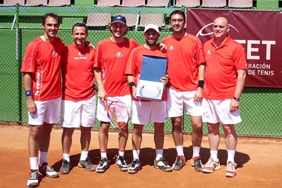 El C.T. Tarragona campeón de +35 por Equipos Masculinos