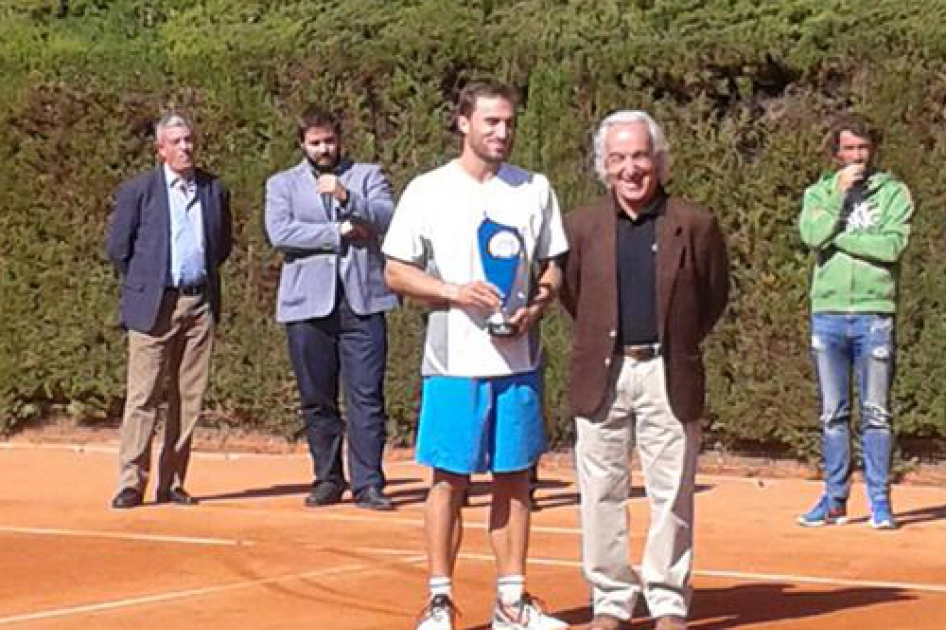 Final de Marcos Giraldi en el Futures de Sant Cugat ante Steven Díez Final de Marcos Giraldi en el Futures de Sant Cugat ante Steven Díez