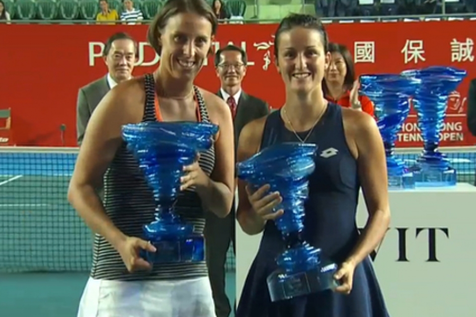 Lara Arruabarrena alcanza la final de dobles en Hong Kong junto a la eslovena Andreja Klepac Lara Arruabarrena alcanza la final de dobles en Hong Kong junto a la eslovena Andreja Klepac