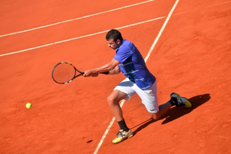 Íñigo Cervantes irrumpe en el top-100 mundial tras alcanzar su quinta final del año en Montevideo Íñigo Cervantes irrumpe en el top-100 mundial tras alcanzar su quinta final del año en Montevideo