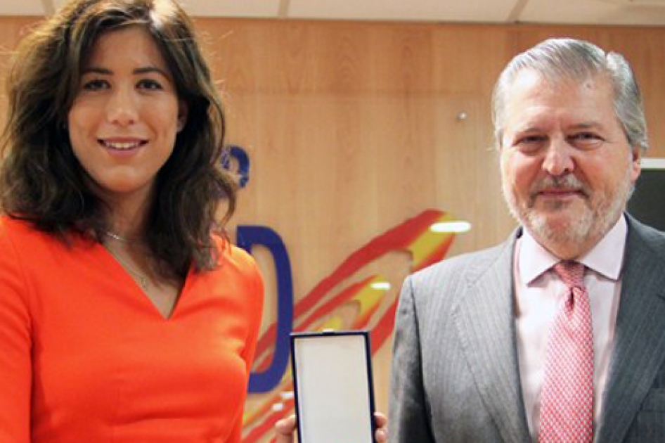 Garbiñe Muguruza recibe la Medalla de Bronce de la Real Orden del Mérito Deportivo Garbiñe Muguruza recibe la Medalla de Bronce de la Real Orden del Mérito Deportivo