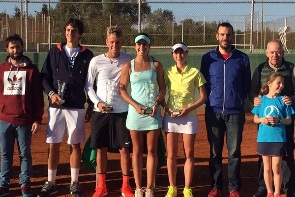 Eva Guerrero y Nicola Kuhn se llevan el internacional júnior de Benicarló Eva Guerrero y Nicola Kuhn se llevan el internacional júnior de Benicarló