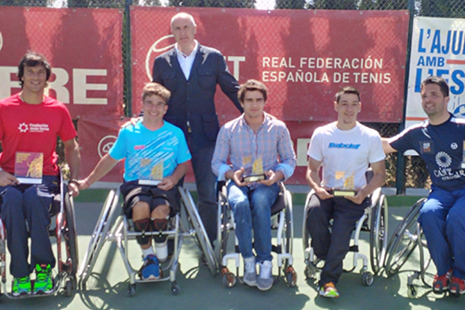 Martn De la Puente se proclama Campen de Espaa de Tenis en Silla ante Daniel Caverzaschi