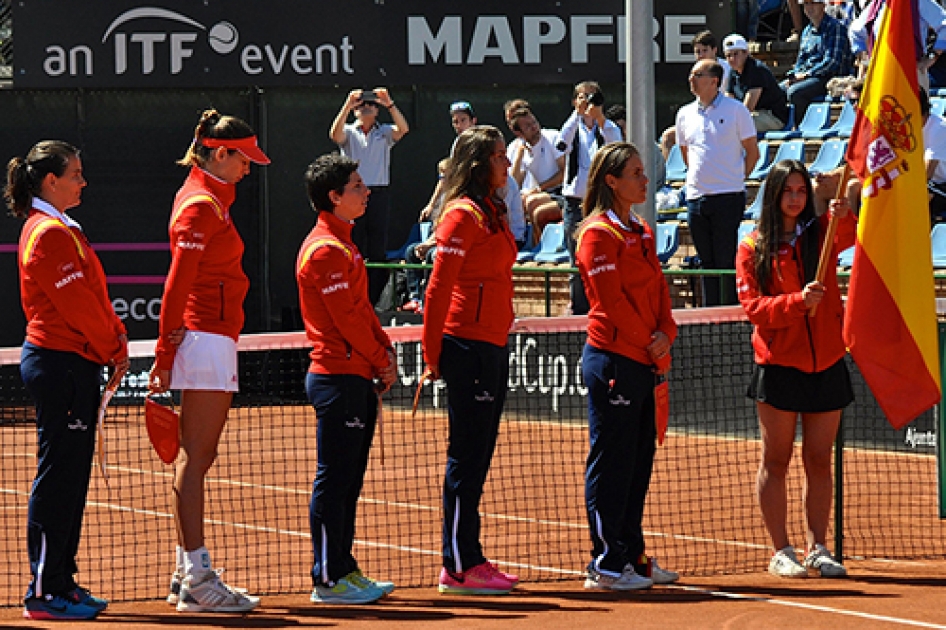 Garbiñe Muguruza y Carla Suárez adelantan a España 2-0 sobre Italia en la Fed Cup de Lleida Garbiñe Muguruza y Carla Suárez adelantan a España 2-0 sobre Italia en la Fed Cup de Lleida