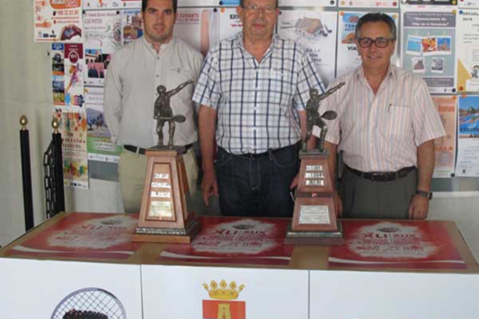 El Campeonato de España Infantil “Trofeo Coca-Cola” se decide esta semana en Pilar de la Horadada El Campeonato de España Infantil “Trofeo Coca-Cola” se decide esta semana en Pilar de la Horadada