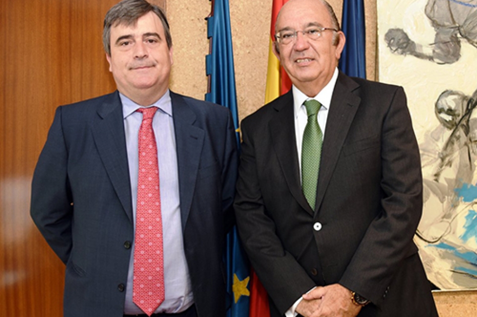 El nuevo Presidente de la RFET Miguel Díaz es recibido por Miguel Cardenal en el CSD El nuevo Presidente de la RFET Miguel Díaz es recibido por Miguel Cardenal en el CSD