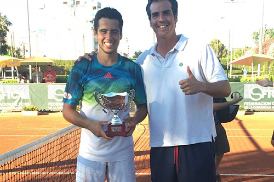 Jaume Antoni Munar logra su segundo título profesional en Gandía Jaume Antoni Munar logra su segundo título profesional en Gandía