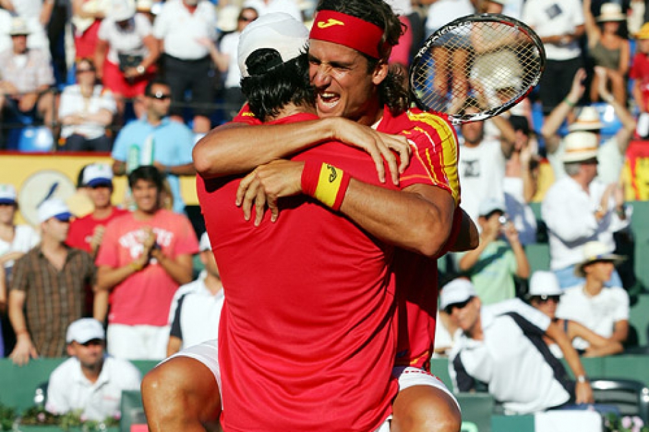 España más cerca de las semifinales de Copa Davis