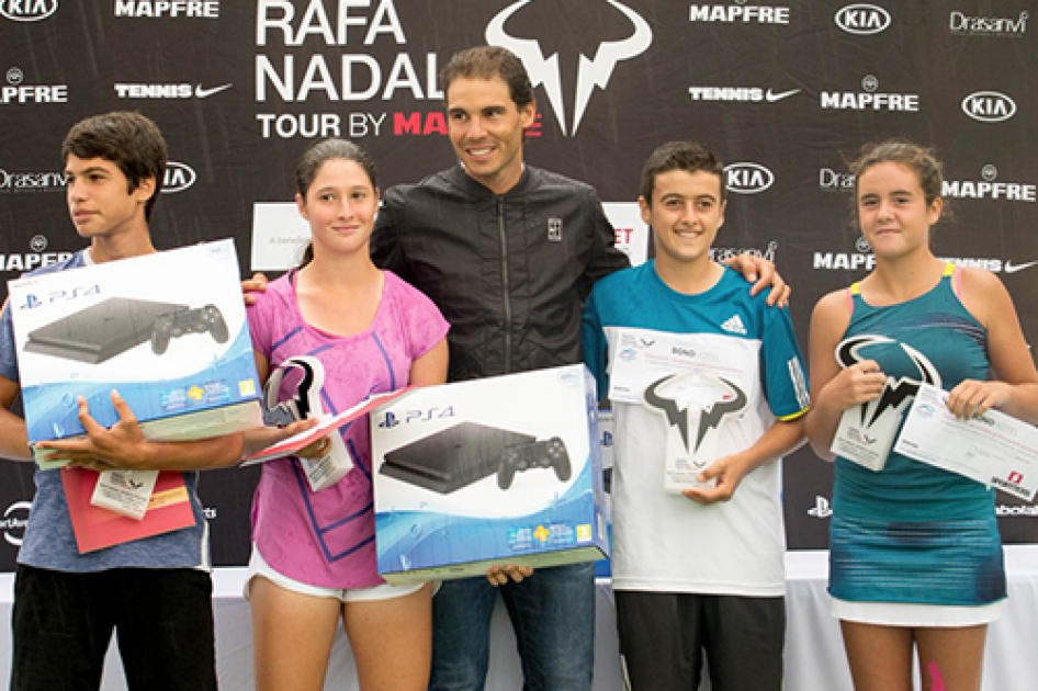 Carlos Alcaraz, Mara Berlanga, Toms Quesada y Emma Snchez ganan el Mster del Rafa Nadal Tour by Mapfre