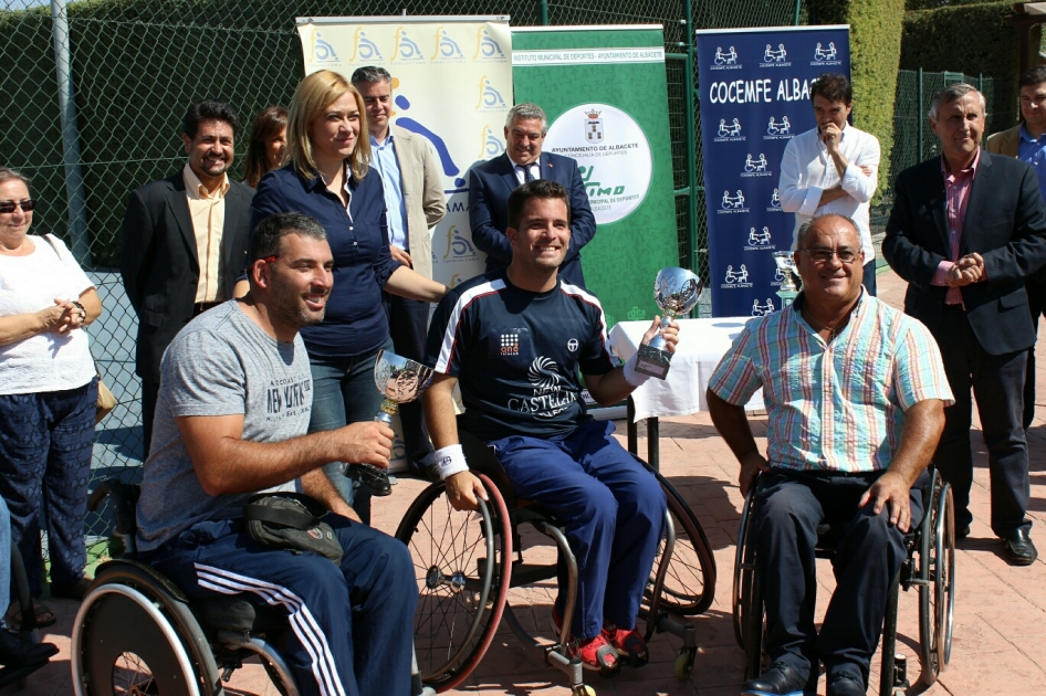 Enrique Siscar se lleva el abierto de Albacete ante Juanjo Rodríguez Enrique Siscar se lleva el abierto de Albacete ante Juanjo Rodríguez
