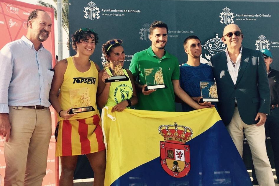 Antomi Ramos-Saulo Tejada y Grimanesa Santana-Gemma Egea, Campeones de España de Tenis Playa en Orihuela Antomi Ramos-Saulo Tejada y Grimanesa Santana-Gemma Egea, Campeones de España de Tenis Playa en Orihuela