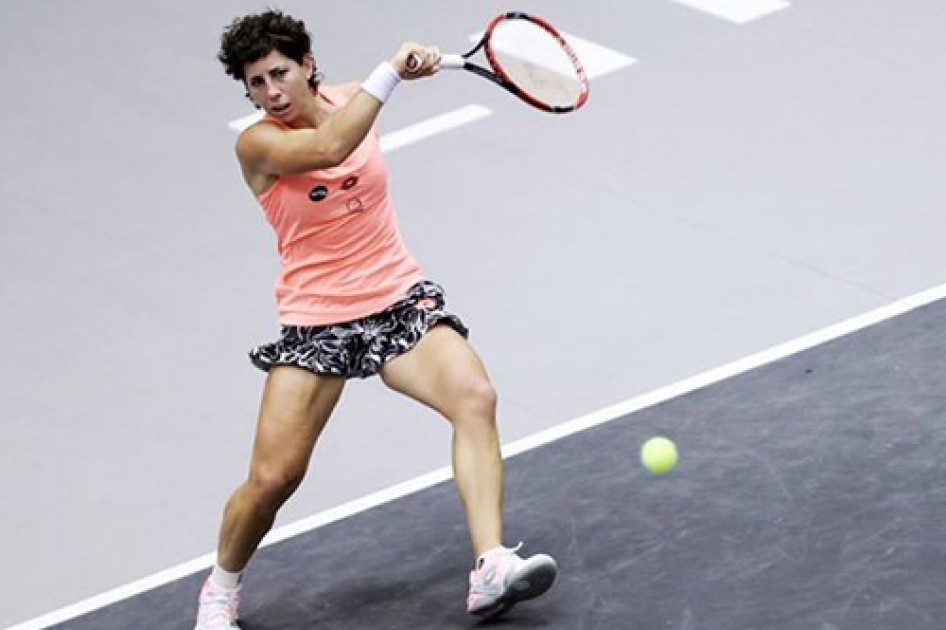 Carla Suárez se queda en las semifinales de Linz y buscará la última plaza del Masters en Moscú Carla Suárez se queda en las semifinales de Linz y buscará la última plaza del Masters en Moscú
