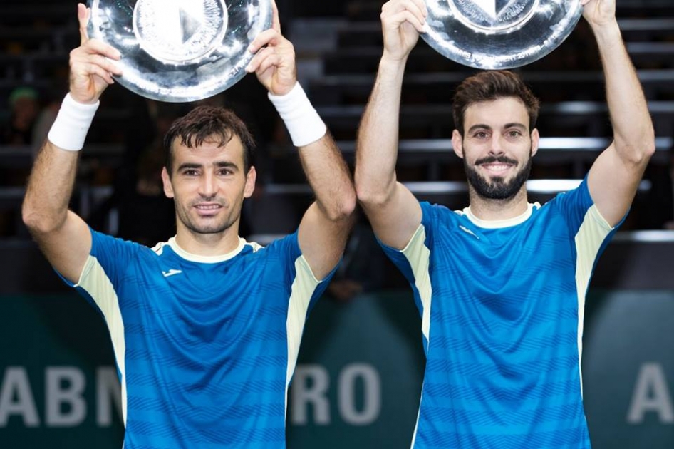 Marcel Granollers gana su primer título del año de dobles en Rotterdam junto al croata Ivan Dodig Marcel Granollers gana su primer título del año de dobles en Rotterdam junto al croata Ivan Dodig