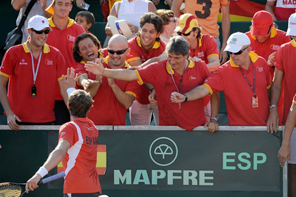 Espaa vence por 2-0 a Israel al trmino de la primera jornada