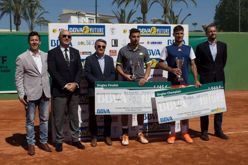 Bernab Zapata cae en la final del Futures de Jvea ante el argentino Pedro Cachn