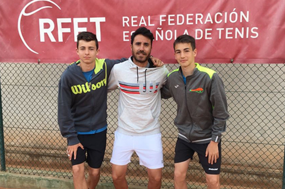 Mario Mansilla y Mario González se entrenan esta semana con los técnicos de la RFET en el CAR de Sant Cugat Mario Mansilla y Mario González se entrenan esta semana con los técnicos de la RFET en el CAR de Sant Cugat