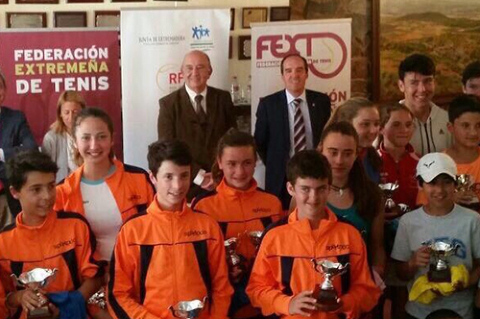 El Presidente de la RFET Miguel Daz asiste a las finales de los Juegos Deportivos de Extremadura