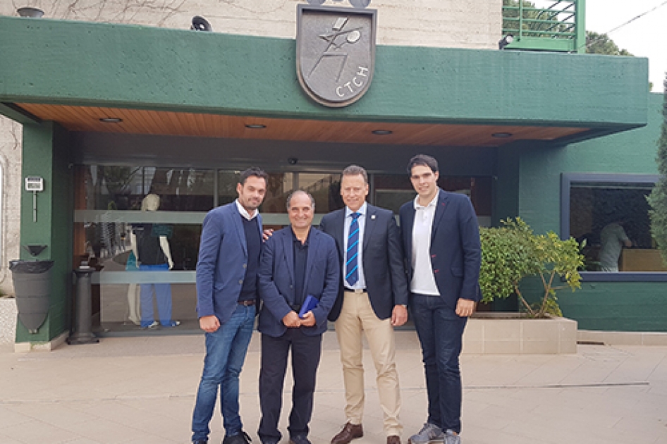 Lars Graff, invitado por el CMAT al III Coloquio con Árbitros Internacionales celebrado en el CT Chamartín Lars Graff, invitado por el CMAT al III Coloquio con Árbitros Internacionales celebrado en el CT Chamartín