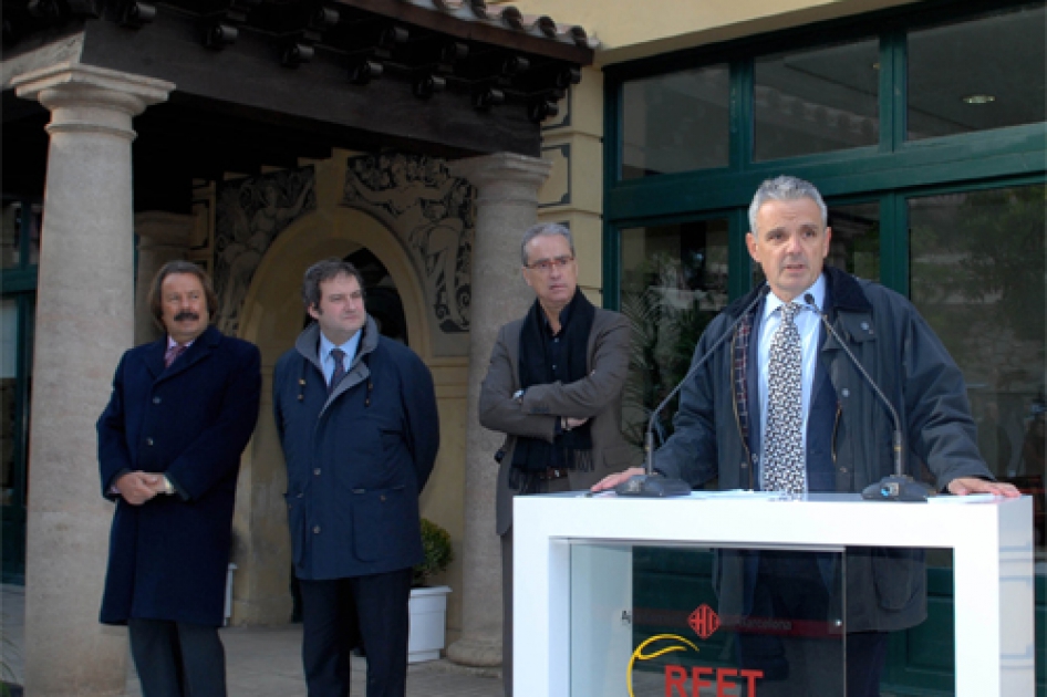 El Alcalde de Barcelona entrega a la RFET el edificio de la Font del Gat
