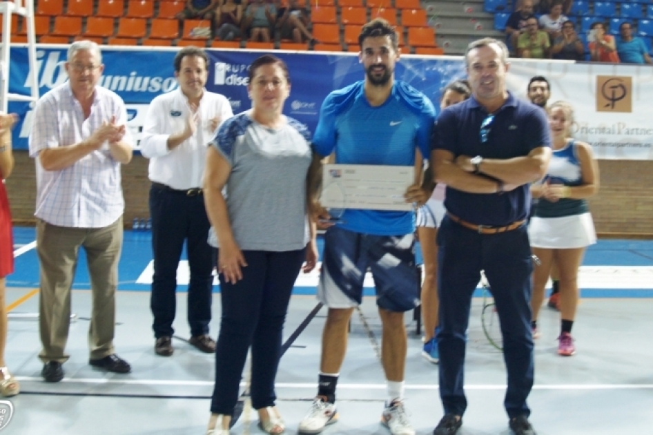Jorge Hernando se impone en el torneo de Alcalá la Real en las IBP Uniuso Tennis Series Jorge Hernando se impone en el torneo de Alcalá la Real en las IBP Uniuso Tennis Series