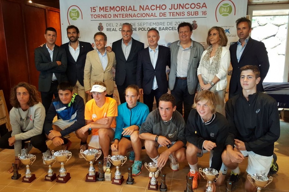 El gaditano Pablo Llamas y la francesa Carole Monet se llevan el 15 Memorial Nacho Juncosa en Barcelona