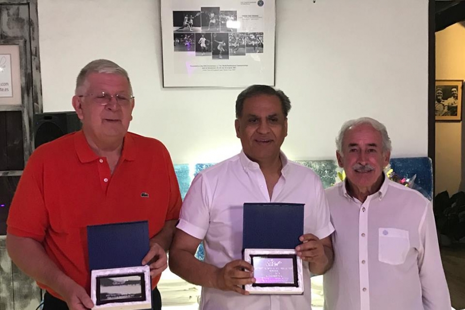 Victorias de Juan Martínez Becerra, Ignacio Alcalá y Francisco Llodra en el internacional sénior de Mijas Victorias de Juan Martínez Becerra, Ignacio Alcalá y Francisco Llodra en el internacional sénior de Mijas