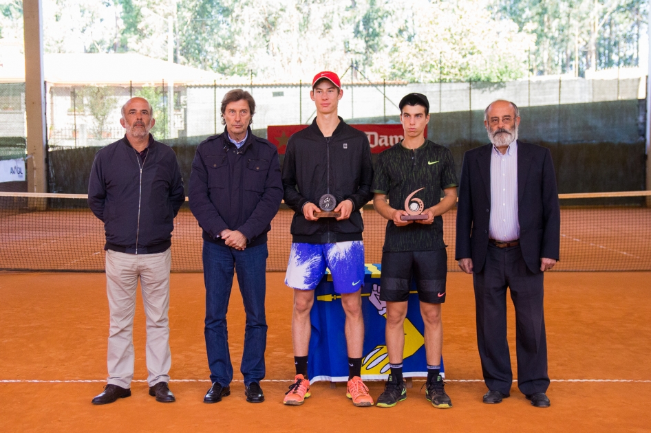 La última cita del circuito mundial júnior acaba con victorias del búlgaro Andreev y la letona Vismane en Sanxenxo La última cita del circuito mundial júnior acaba con victorias del búlgaro Andreev y la letona Vismane en Sanxenxo