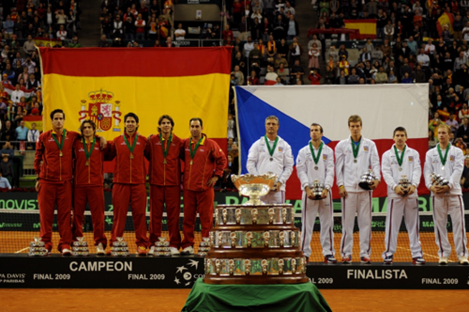 La Seleccin Espaola Mapfre levanta su cuarta Copa Davis en un Palau Sant Jordi entregado