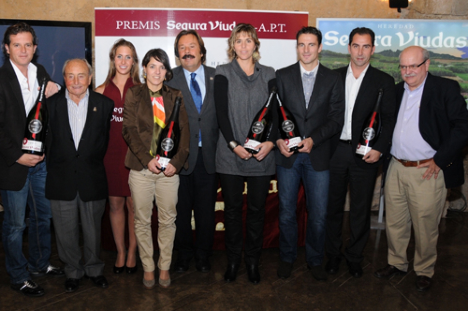 La prensa especializada reconoce a Albert Costa con el premio APT-Segura Viudas La prensa especializada reconoce a Albert Costa con el premio APT-Segura Viudas