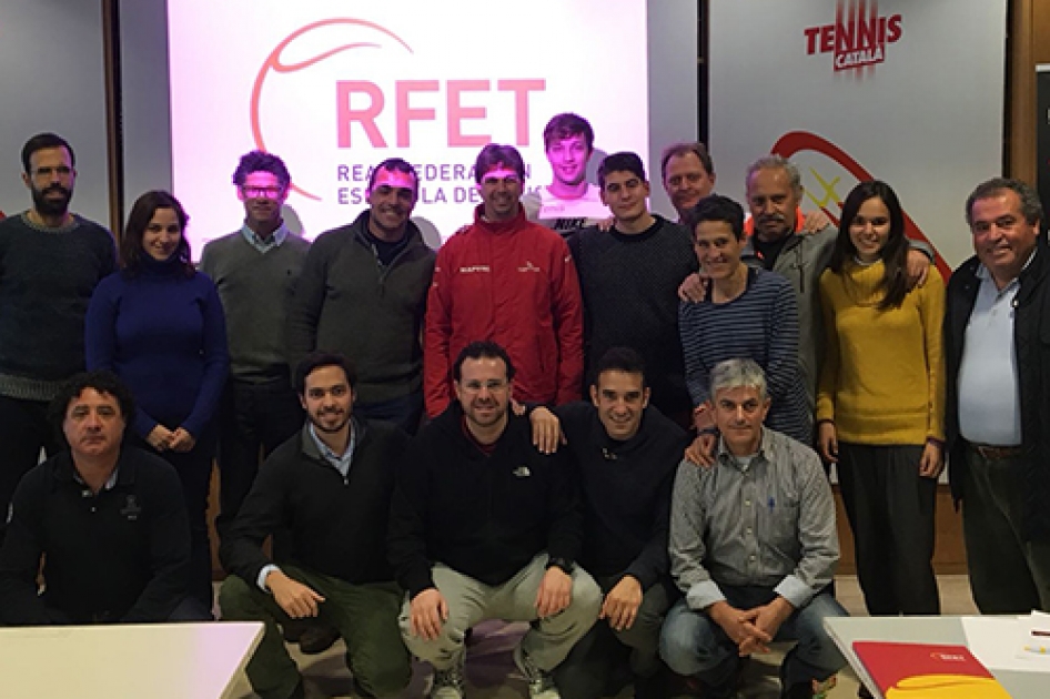 Tercer Curso de Formación Permanente para árbitros en Cataluña Tercer Curso de Formación Permanente para árbitros en Cataluña