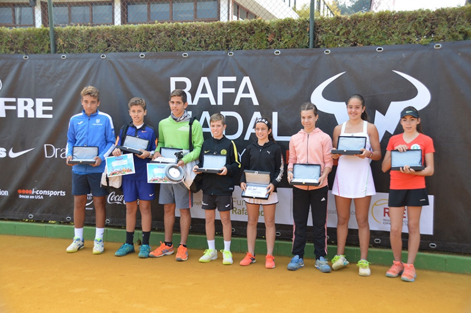Carlos Guerrero, Raquel Gonzlez, Rafael Segado y Marta Soriano, ganan el 2 Rafa Nadal Tour by MAPFRE en Sevilla