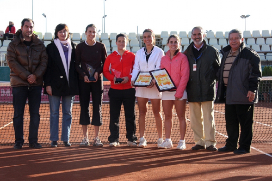 Domínguez-Parra y Marrero-Ramírez se proclaman campeones en los dobles Domínguez-Parra y Marrero-Ramírez se proclaman campeones en los dobles