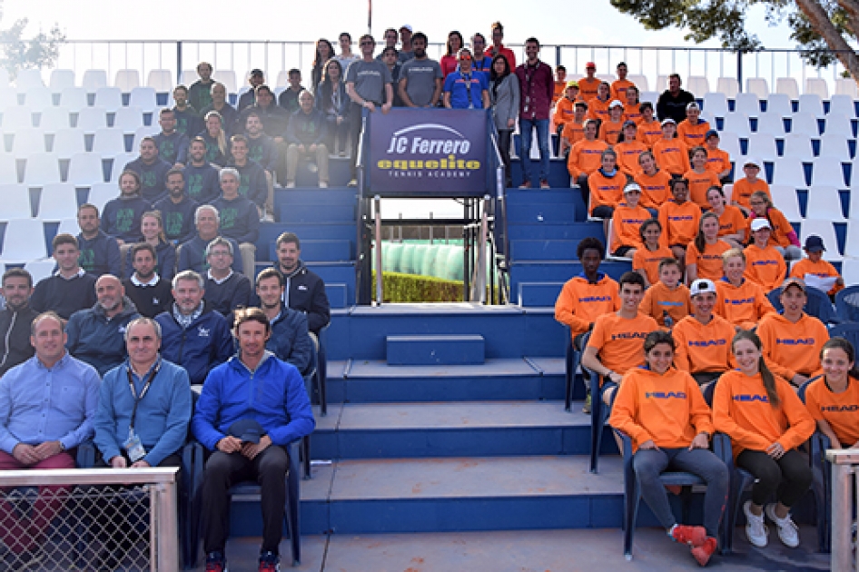 Equipo arbitral en el “Ferrero Challenger Open” de Alicante Equipo arbitral en el “Ferrero Challenger Open” de Alicante
