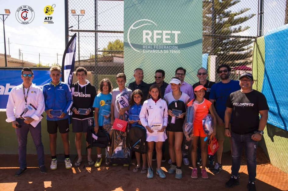 Daniel Mérida, Naroa Aranzábal, Rafael Segado y Soledad Fayos, se coronan en la Babolat Cup 2018 Daniel Mérida, Naroa Aranzábal, Rafael Segado y Soledad Fayos, se coronan en la Babolat Cup 2018