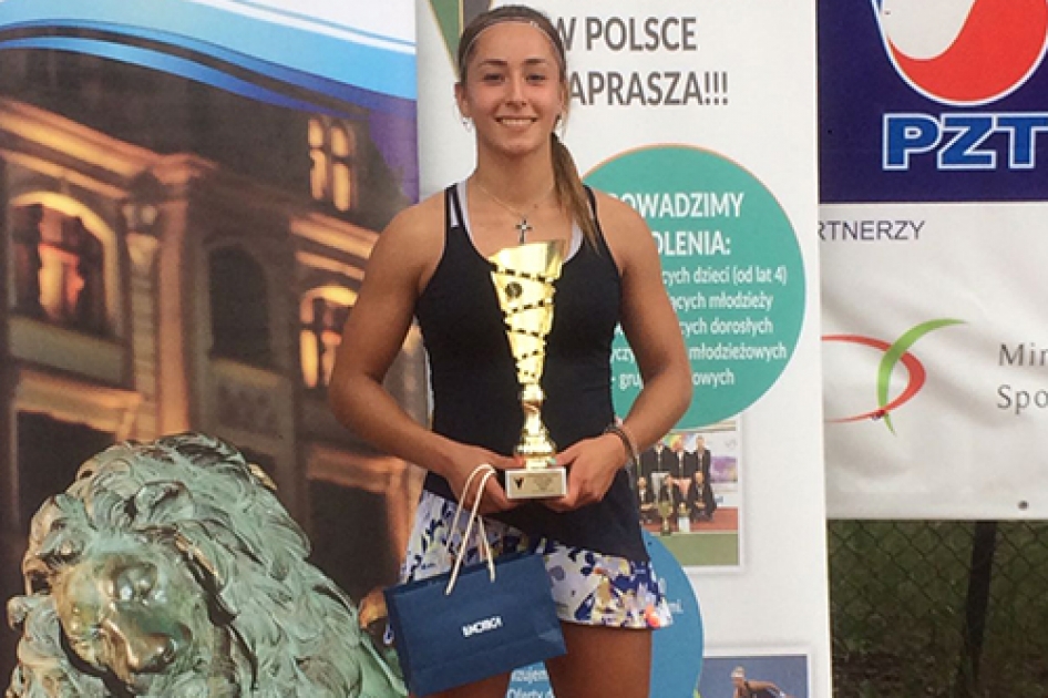 Tercer triunfo del año para la valenciana Gabriela Martínez Asensi en el circuito mundial júnior Tercer triunfo del año para la valenciana Gabriela Martínez Asensi en el circuito mundial júnior