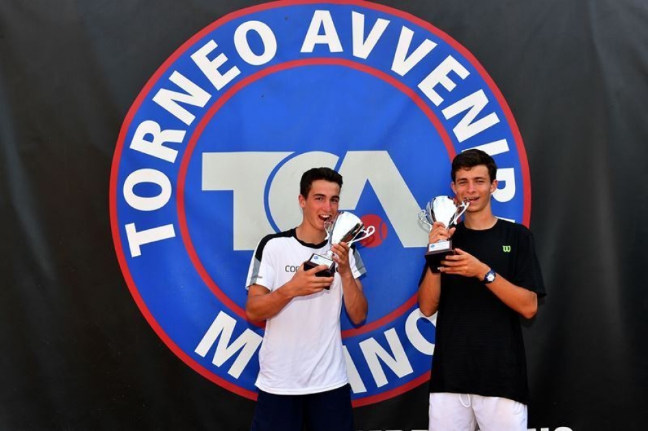 Final de Mario González en el prestigioso “Torneo Avvenire” Sub’16 de Milán donde gana en dobles junto Mario Mansilla Final de Mario González en el prestigioso “Torneo Avvenire” Sub’16 de Milán donde gana en dobles junto Mario Mansilla